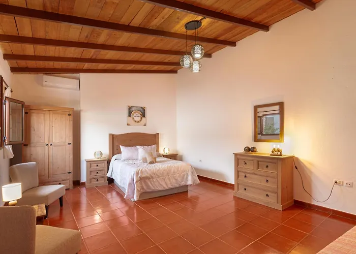 Casa Las Toscas